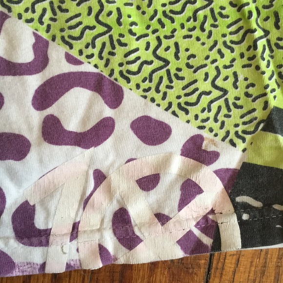 10 Deep Tee - Picture 3 of 5